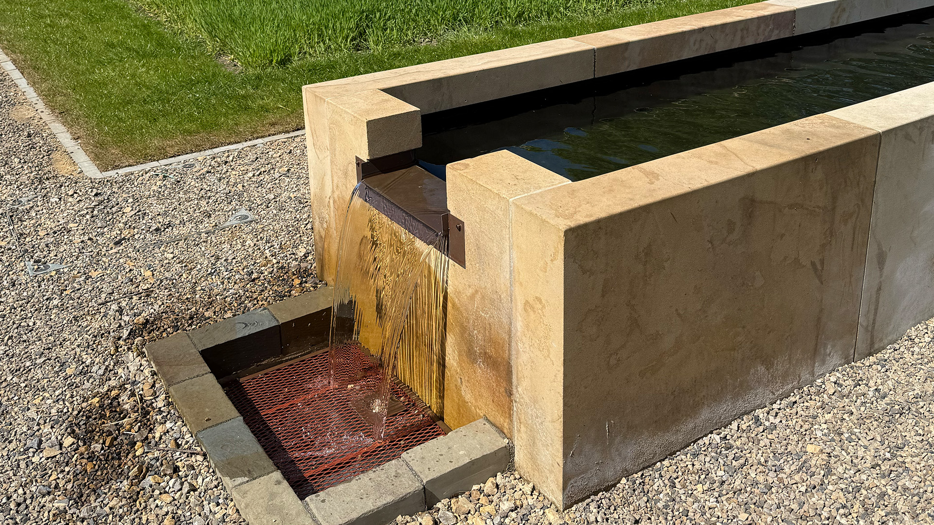 Auckland Palace Restoration Water Feature Close Up 2